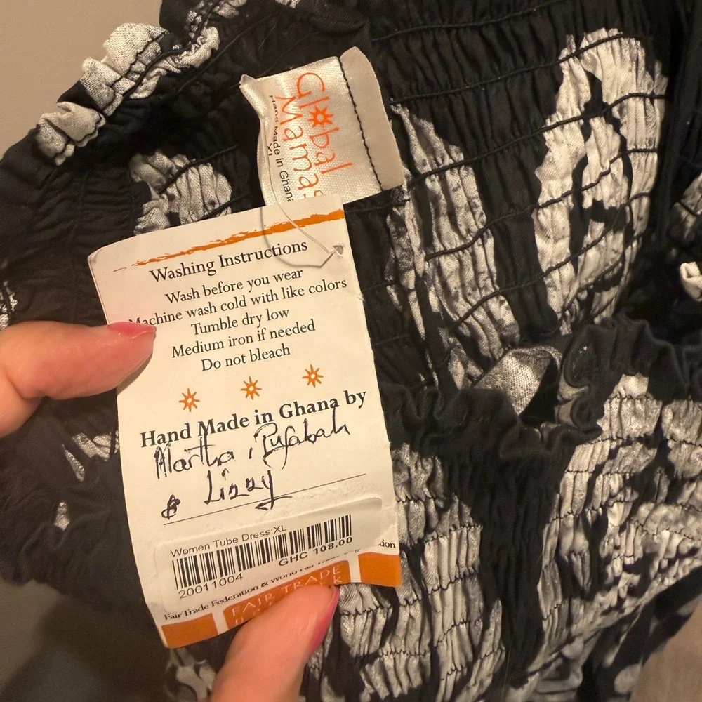 NWT Global Mamas Black/Navy and White Smocked Floral Dress - Picture 3 of 6